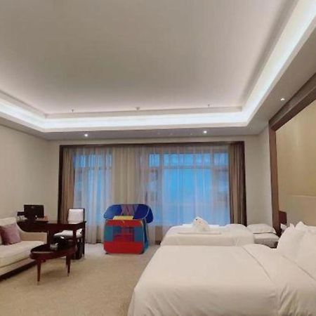 Linyi Blue Horizon International Hotel Yi He Kültér fotó
