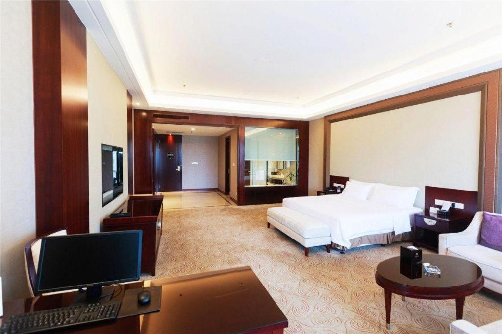 Linyi Blue Horizon International Hotel Yi He Kültér fotó