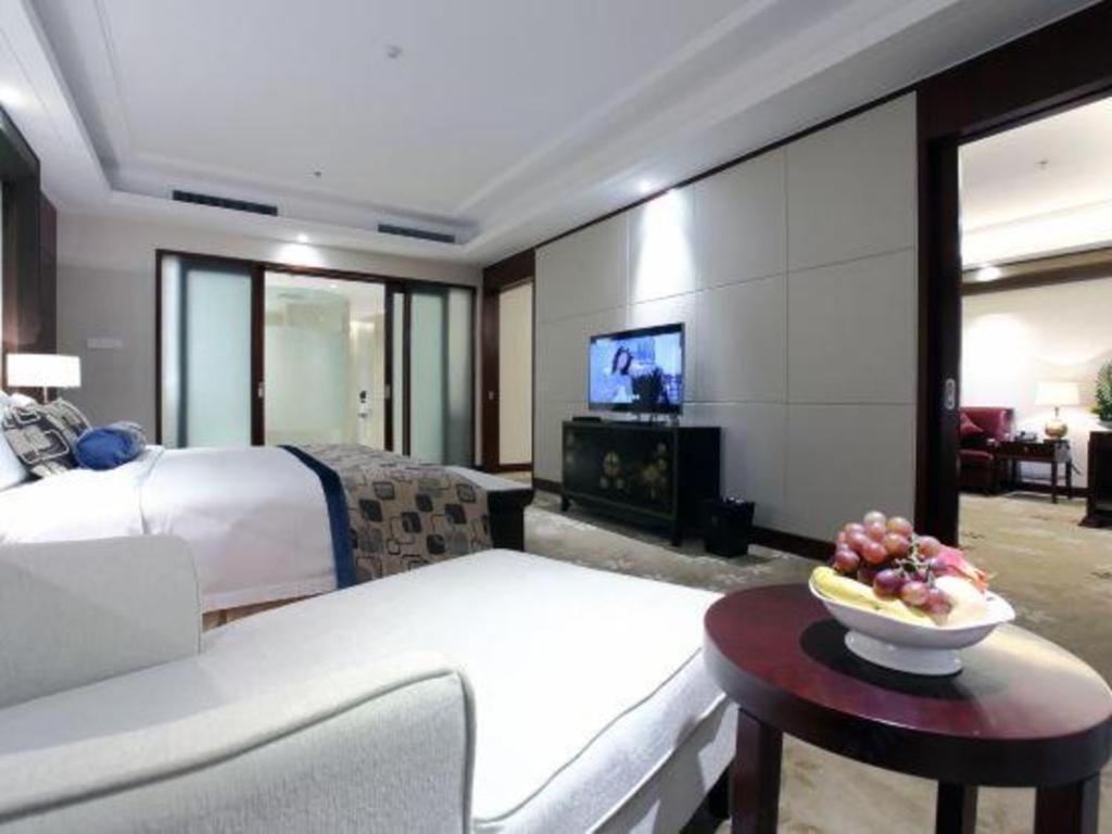 Linyi Blue Horizon International Hotel Yi He Kültér fotó