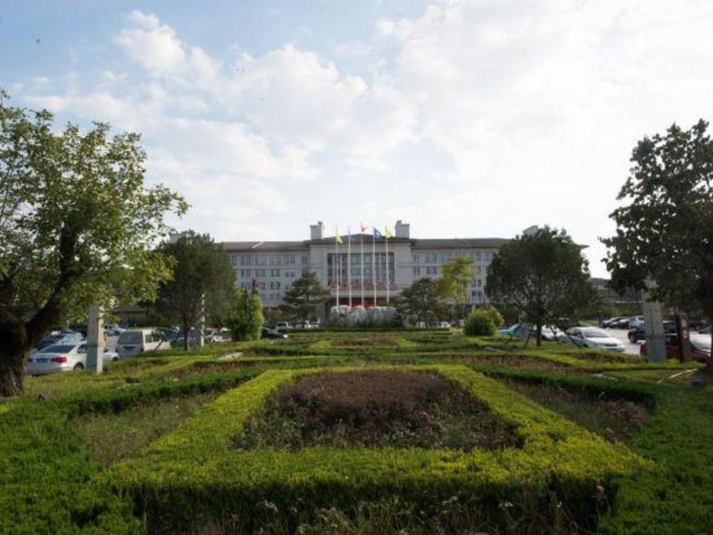 Linyi Blue Horizon International Hotel Yi He Kültér fotó