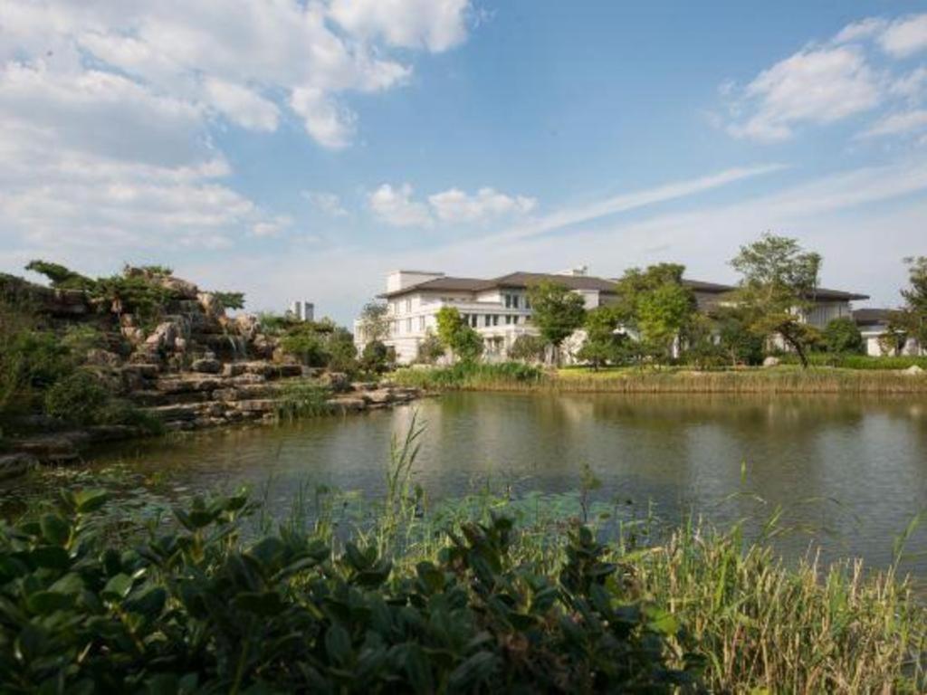 Linyi Blue Horizon International Hotel Yi He Kültér fotó