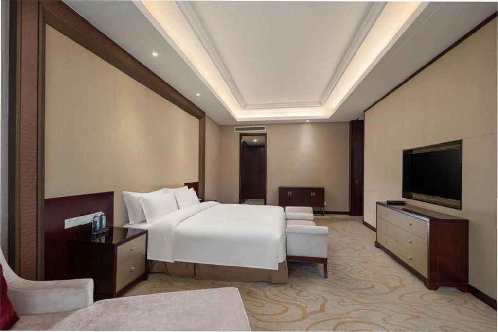 Linyi Blue Horizon International Hotel Yi He Kültér fotó