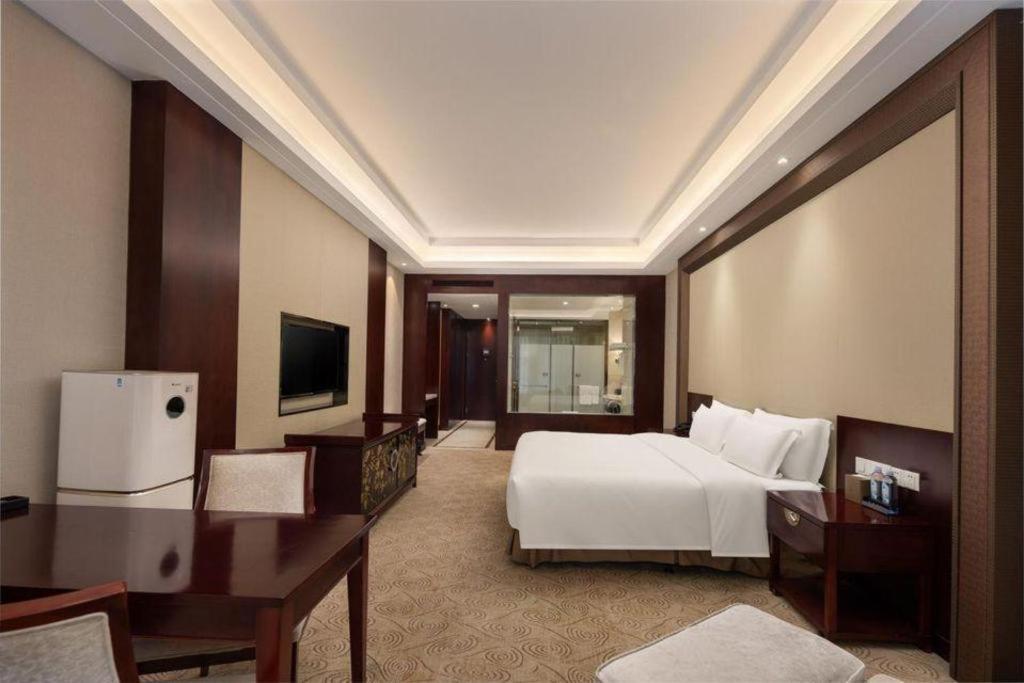 Linyi Blue Horizon International Hotel Yi He Kültér fotó