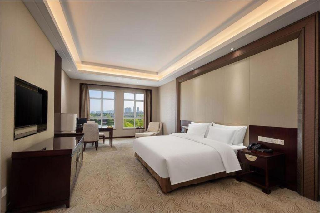 Linyi Blue Horizon International Hotel Yi He Kültér fotó